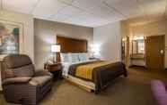 Bedroom 2 Comfort Inn & Suites Madison - Airport