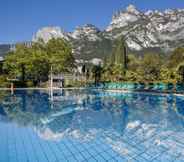 Swimming Pool 5 Du Lac et Du Parc Grand Resort