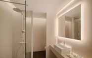 In-room Bathroom 2 NH Collection Milano Touring