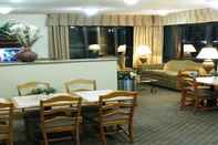 Lobby Executive Inn