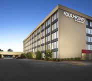 Exterior 2 Four Points by Sheraton Kansas City Airport