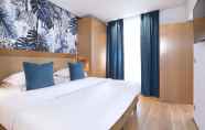 Kamar Tidur 6 Hotel Le Six