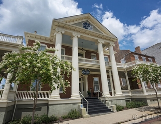 Exterior 2 The Guest House Historic Mansion