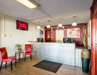 Lobby 2 Red Roof Inn Battle Creek