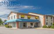 Luar Bangunan 3 Econo Lodge Cherry Point