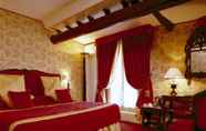 Kamar Tidur 3 Grand Hotel Dechampaigne