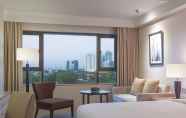 Kamar Tidur 7 New World Makati Hotel