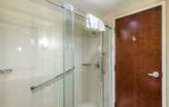 In-room Bathroom 7 Comfort Suites St George - University Area