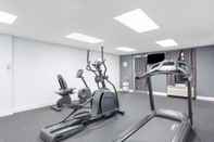 Fitness Center Days Inn by Wyndham Cambridge