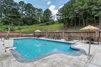 Swimming Pool Comfort Inn Birmingham Homewood