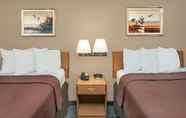 Bedroom 2 Days Inn by Wyndham Charleston