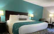 Bedroom 3 Travelodge by Wyndham Miramichi New Brunswick