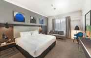 Bedroom 6 CKS Sydney Airport Hotel