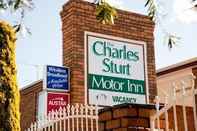 Bangunan The Charles Sturt Motor Inn