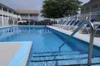 Swimming Pool Travelodge by Wyndham Cape Cod Area