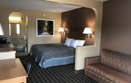 Bedroom 3 Days Inn by Wyndham Columbus