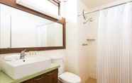 In-room Bathroom 5 Ibis Styles Port Hedland