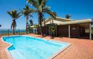 Kolam Renang 6 Ibis Styles Port Hedland