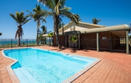 Swimming Pool 6 Ibis Styles Port Hedland