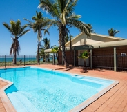 Swimming Pool 6 Ibis Styles Port Hedland