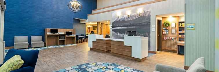 ล็อบบี้ La Quinta Inn & Suites by Wyndham Logan