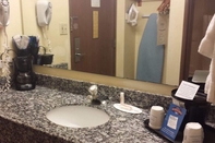 In-room Bathroom Baymont by Wyndham Paducah