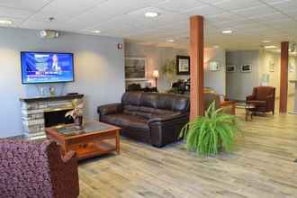 Lobby 4 Inn at the Finger Lakes