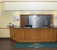 Lobi 2 Quality Inn