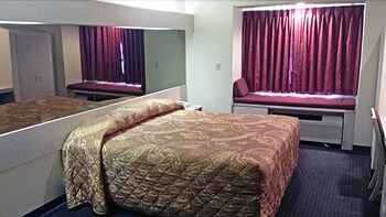 Kamar Tidur 4 Travelodge by Wyndham Chadron