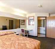 Bedroom 6 Travelodge by Wyndham Chadron