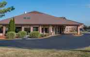 Exterior 3 Quality Inn Hudsonville