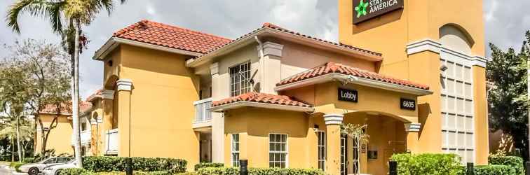 Exterior Extended Stay America Suites Miami Airport Blue Lagoon