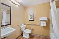 In-room Bathroom Extended Stay America Suites Washington DC Falls Church