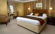 Bilik Tidur 4 Hazlewood Castle & Spa