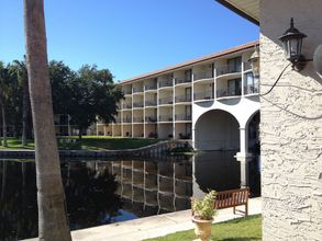 Exterior 4 The Vue Lake Tarpon