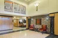 Lobby Red Roof Inn PLUS+ Columbus Downtown-Convention Center