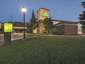 Bangunan 4 La Quinta Inn & Suites by Wyndham Minneapolis Northwest