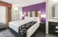 Kamar Tidur 7 La Quinta Inn & Suites by Wyndham Minneapolis Northwest