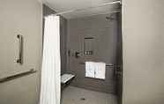 In-room Bathroom 7 Fort Lauderdale Marriott Coral Springs Hotel & Convention Center