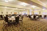 Functional Hall Clarion Suites Downtown Anchorage