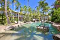 Swimming Pool Hotel Tropiq
