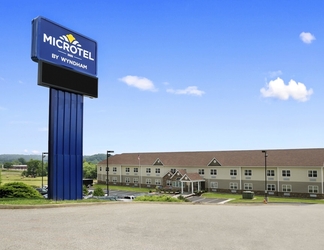 Bangunan 2 Microtel Inn By Wyndham Mineral Wells/Parkersburg