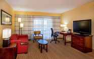 Ruang untuk Umum 2 Courtyard by Marriott Hartford Manchester