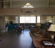 Restaurant 3 Country Inn & Suites by Radisson, Fort Worth West l-30 NAS JRB