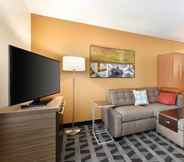 Common Space 4 TownePlace Suites by Marriott Denver West/Federal Center