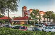 Exterior 4 La Quinta Inn & Suites by Wyndham Orlando UCF