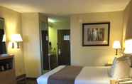 Phòng ngủ 3 SureStay Plus Hotel by Best Western Roanoke Rapids I-95