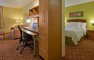 Kamar Tidur 4 Hawthorn Suites by Wyndham Cincinnati Northeast/Mason