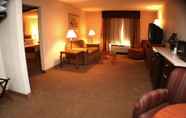 Bedroom 3 Seasons Inn & Suites Highland