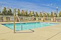 Swimming Pool Fairfield Inn by Marriott Hartsville